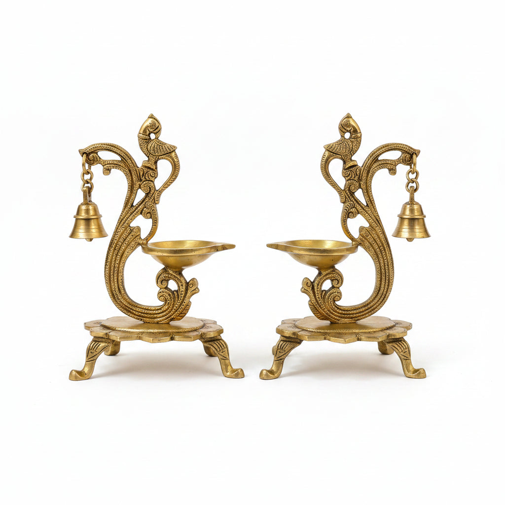 Elegant brass table mount lamp